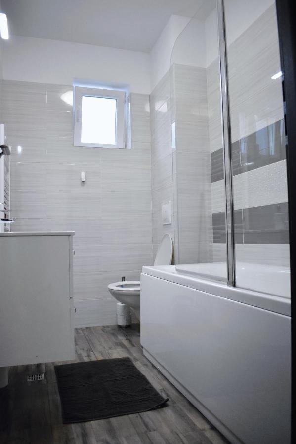 Etalon Airport Apartment